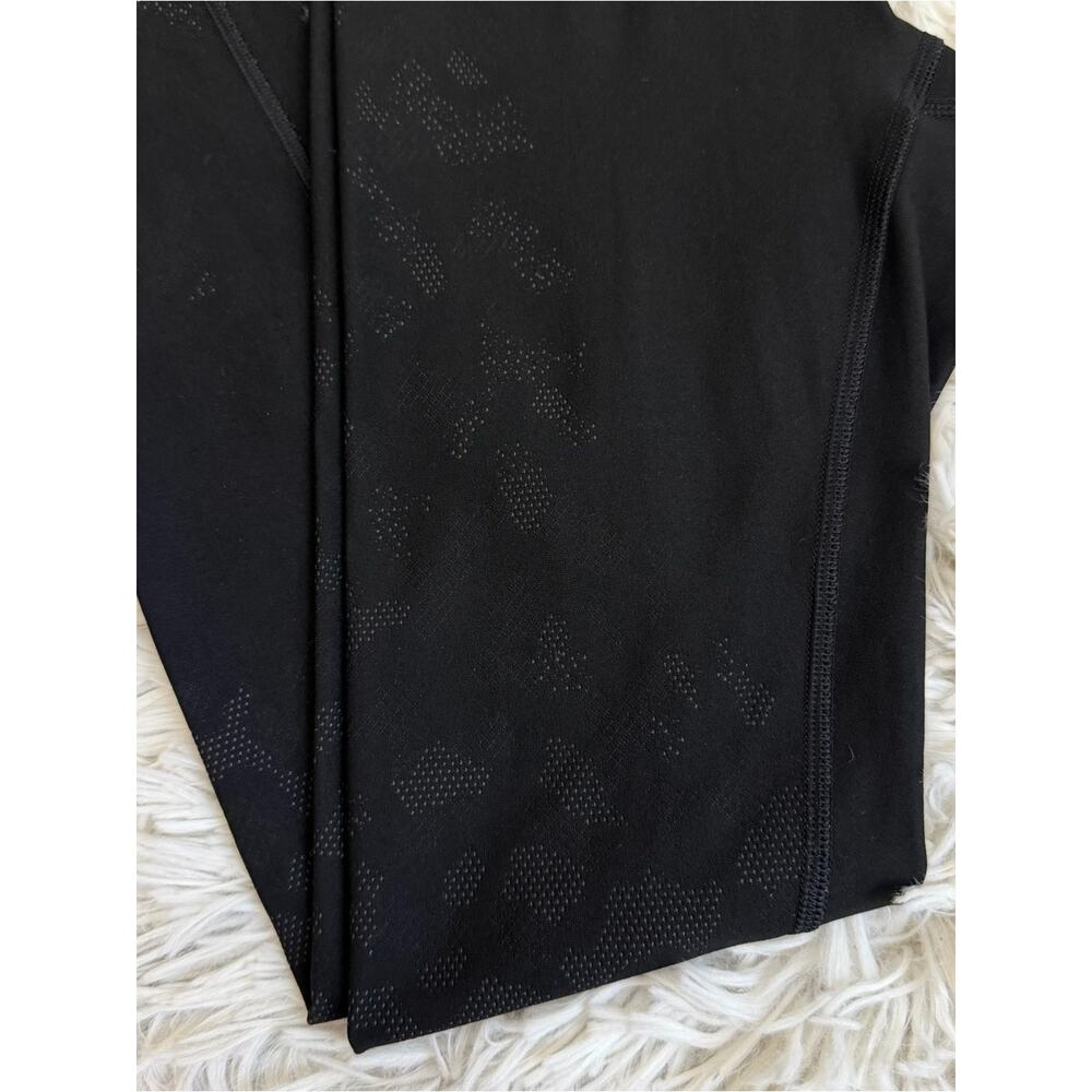 Lululemon Athletica Mapped Out HR Tight 28” Camo Black Gray Graphite Size 4 - Picture 16 of 16